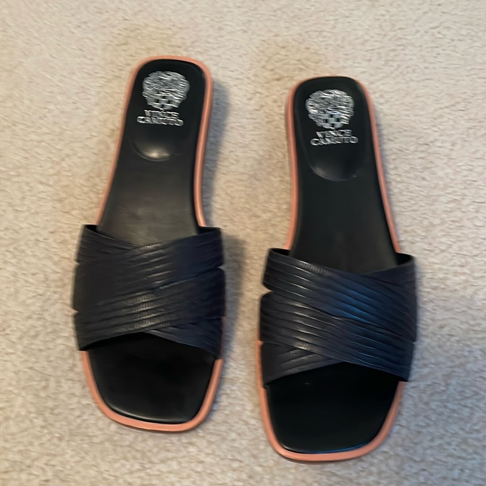 🌸Vince Camuto sandals🩷